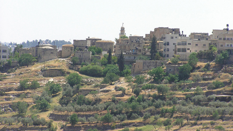 الاحتلال صادر أراضي بيت إكسا وأبقى 650 دونماً فقط.   الإمارات اليوم