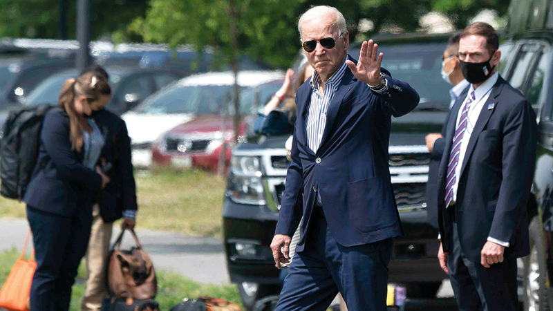 لم يفت الأوان على بايدن بعد لكي يعكس مساره.   إي.بي.إيه