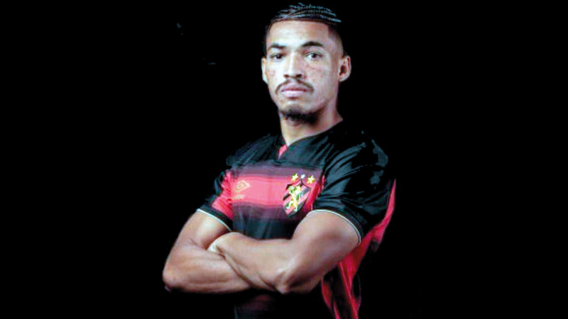 أدريلسون سيلفا.