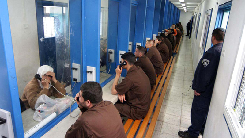 الاحتلال تعمّد استهداف الأسرى المقدسيين المحررين. الإمارات اليوم