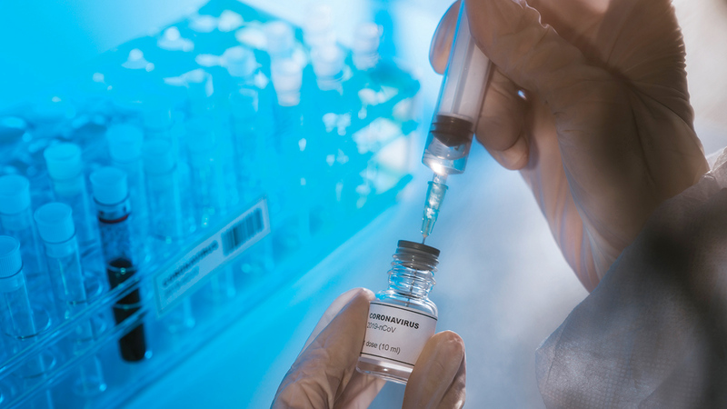 «الحملة» تدعو المصابين بالأمراض المزمنة والسمنة إلى الالتزام بتلقي لقاح «كوفيد-19».   أرشيفية