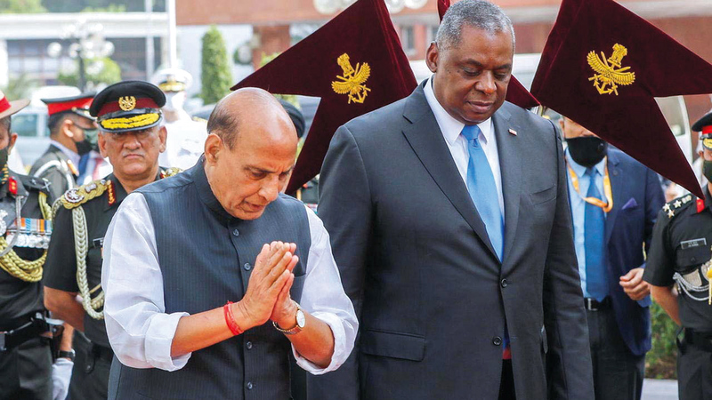 وزير الدفاع الأميركي لويد أوستن (إلى اليمين) زار الهند وتجاهل باكستان.   أرشيفية