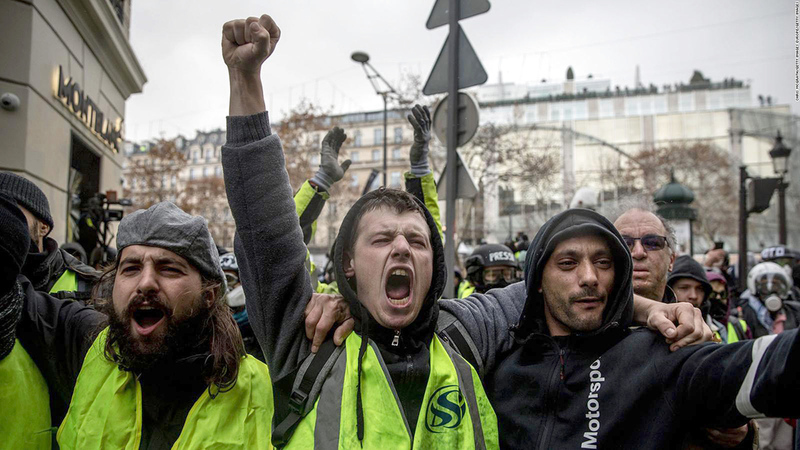 «السترات الصفراء» قد تعاود التظاهر من جديد.  أرشيفية