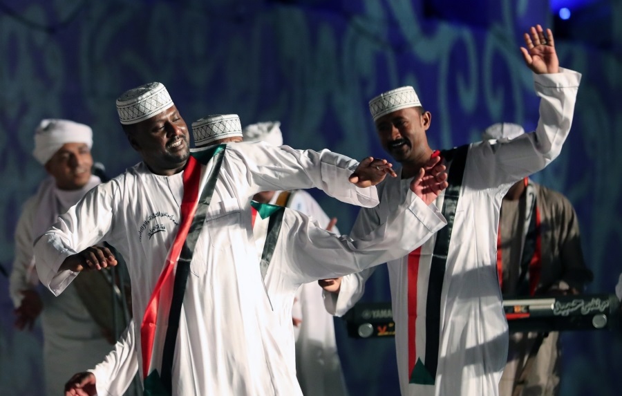 وتستمر في الفترة من 12 حتى 18 يونيو، وتقام برعاية وزارة الثقافة وبالتعاون مع وزارتي الآثار والسياحة، الشباب والرياضة ومحافظة القاهرة وعدد من قطاعات وزارة الثقافة والهيئات الوطنية.