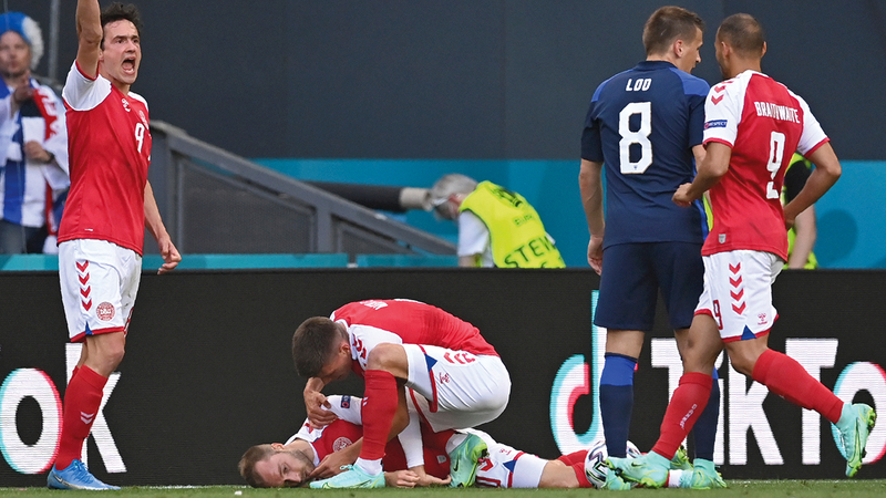 إريكسن سقط بسكتة قلبية أثناء مباراة في بطولة أوروبا لكرة القدم.   أرشيفية