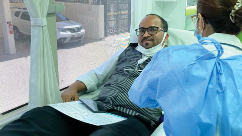 الحملة جمعت 95 وحدة عبر حافلات التبرع المتنقلة.  الإمارات اليوم