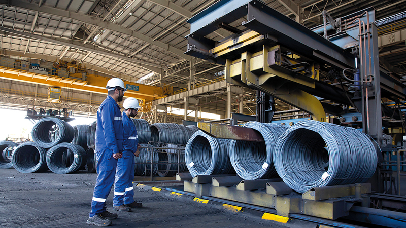 الشركات الإماراتية العاملة في الصناعات الثقيلة حققت إنجازات متميزة.   أرشيفية