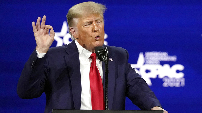 ترامب قال في قمة هلسنكي إنه يثق بالرئيس بوتين أكثر من وكالات الاستخبارات الأميركية.  أرشيفية