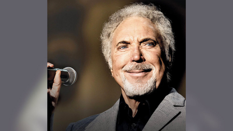 السير توم جونز. أرشيفية