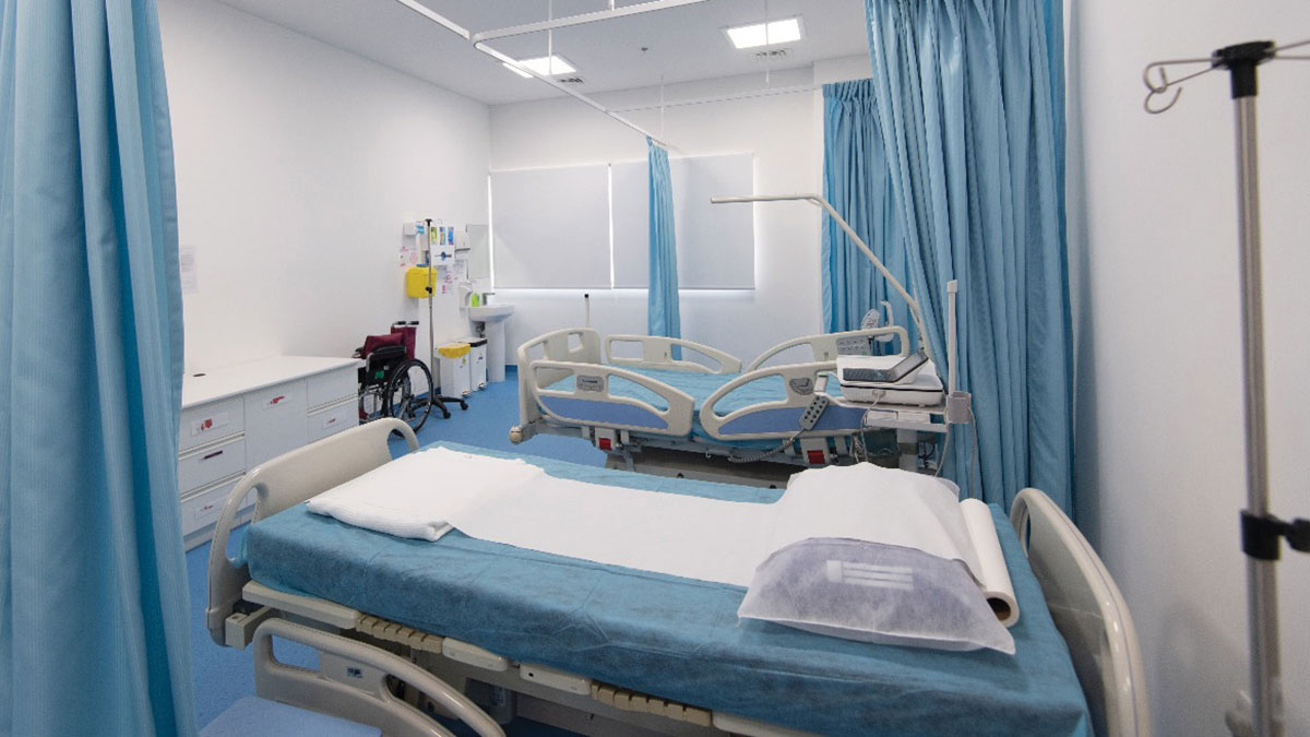 يضمّ المركز عيادة «تداوي» لتقديم خدمات طبية للنزلاء.
 
تصوير أحمد عرديتي