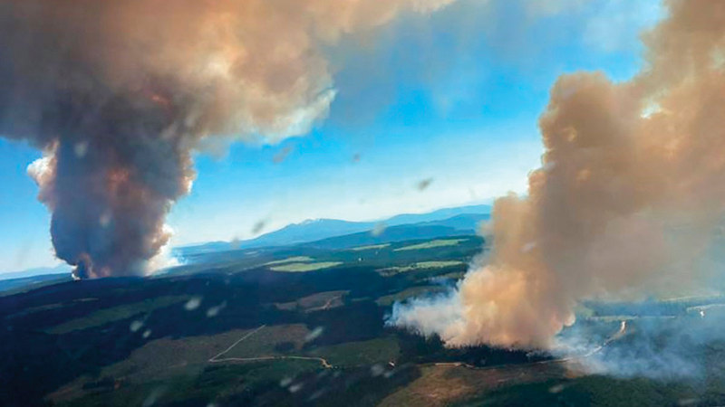 حرائق غابات بسبب ارتفاع درجات الحرارة في كولومبيا البريطانية.   أ.ف.ب