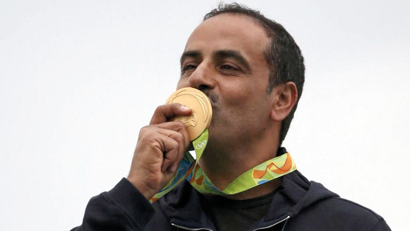 الكويتي الديحاني عينُه على إنجاز جديد في الرماية الأولمبية.   من المصدر