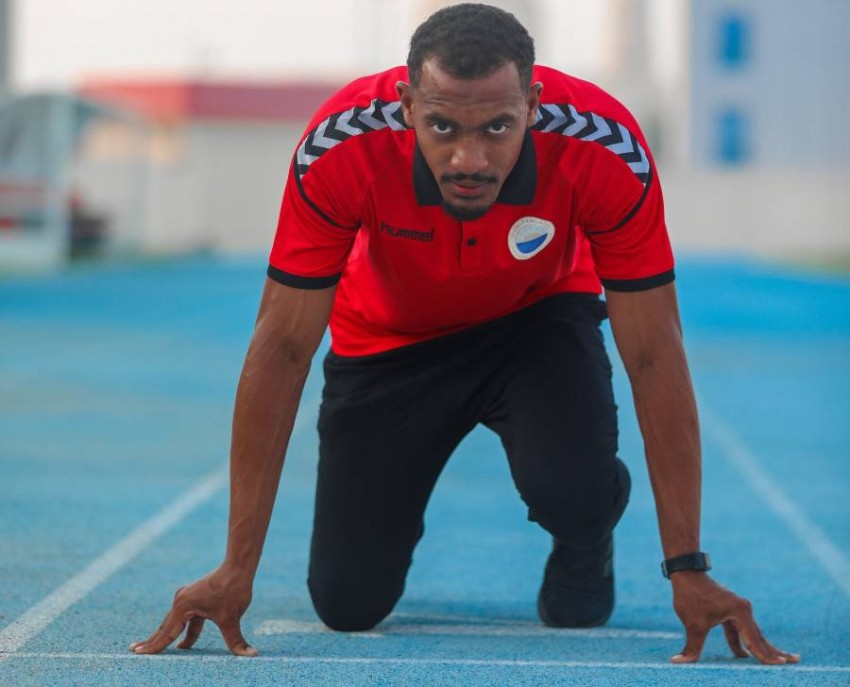 العداء الإماراتي محمد حسن النوبي.
من المصدر