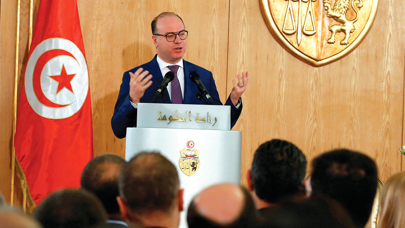 المشيشي على خلاف مع الرئيس منذ أشهر عدة ما أوقع البلاد في حالة من الشلل.   رويترز