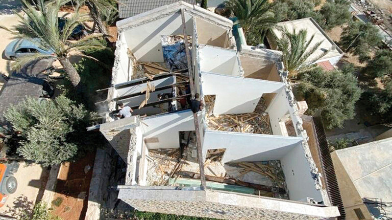 الاحتلال يواصل إصدار قرارات الهدم والإخلاء.   الإمارات اليوم