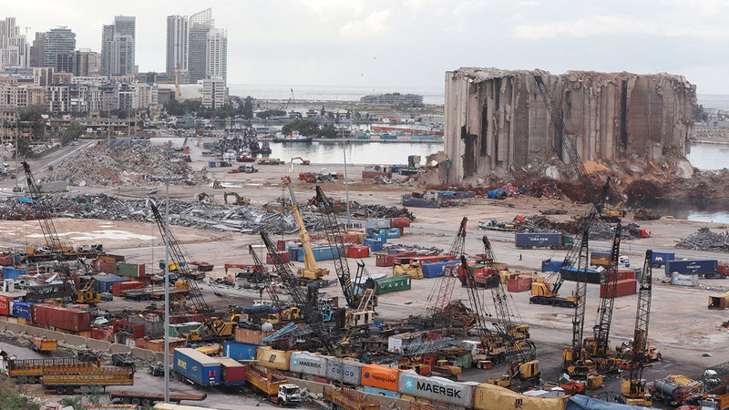 انفجار مرفأ بيروت أدخل لبنان في دوامة انهيارات متلاحقة.  رويترز