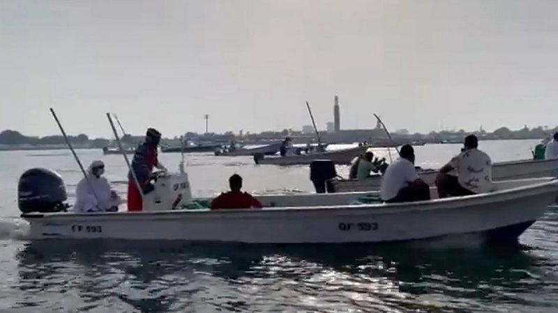 يسمح للصيادين المواطنين في أم القيوين بصيد جميع أنواع الأسماك في الخور.  من المصدر