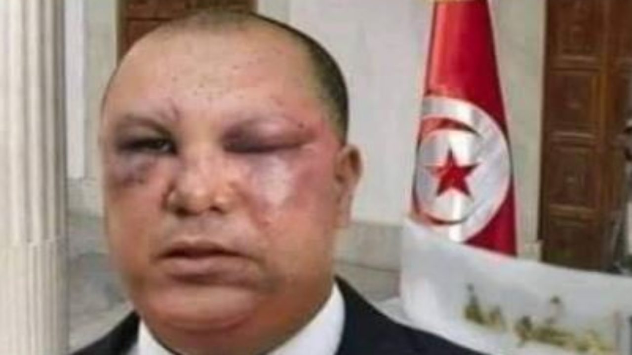 الصورة المفبركة لهشام المشيشي المتداولة منذ عدة أيام