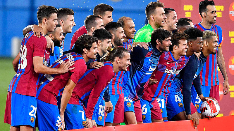 فريق برشلونة سيظهر في الموسم الجديد من دون ميسي.  أ. ف. ب