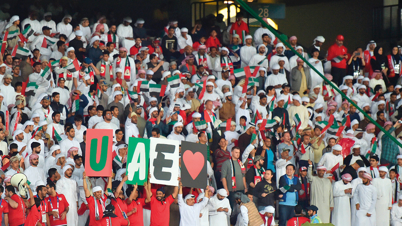 الجمهور سيعود إلى الحضور في المدرجات بنسبة 60% من سعة الملاعب.  الإمارات اليوم