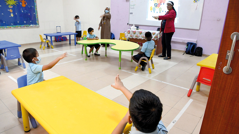 يتوجب على العاملين في المدارس والطلبة بعُمر 16 عاماً التطعيم لدخول المدارس.   تصوير: إريك أرازاس
