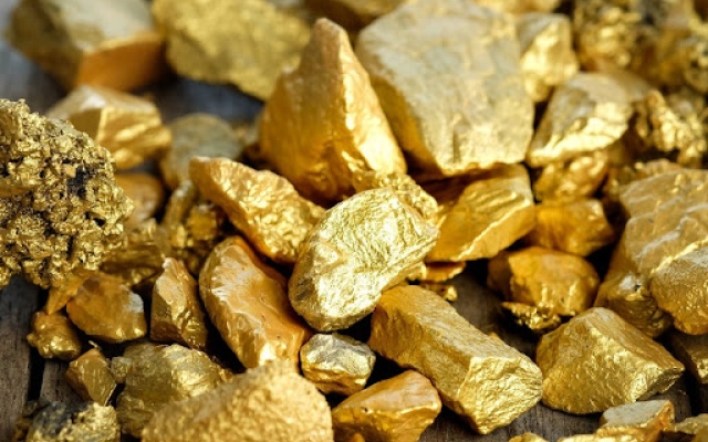 الصورة: الذهب يتراجع بعد بيانات وظائف أميركية تقلّص آمال خفض الفائدة