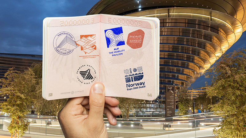 الجواز يتكون من 50 صفحة تحوي تصميمات وصوراً لأجنحة الموضوعات الثلاثة.  من المصدر