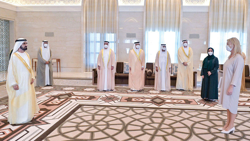 محمد بن راشد خلال تسلم أوراق سفيرة السويد ليزلوت أندرسون.    من المصدر