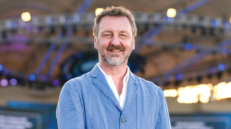 شون كورنيل: «هناك العديد من المفاجآت التي ستترك مع الضيوف أروع الذكريات والتجارب الاستثنائية هذا الشتاء».