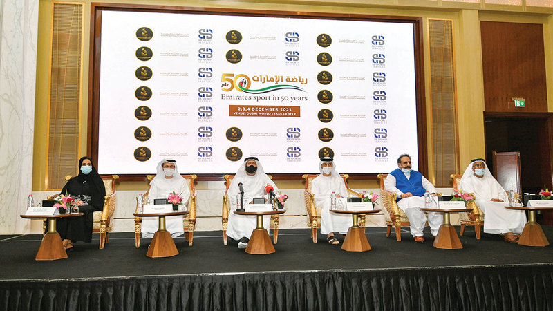 من المؤتمر الصحافي للإعلان عن تفاصيل المعرض.  تصوير: مصطفى قاسمي