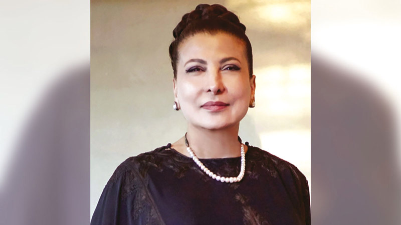 هدى الخميس: &laquo;نحتفي في المعرض بروحية الإمارات وإرثها الثقافي المتنوع والمنفتح على الآخر، بالتزامن مع (عام الخمسين)&raquo;.