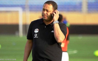 "فيديو مسرّب" لمدرب المنتخب المصري يثير غضب الزمالكاوية.. "أنت مسؤول؟!"
