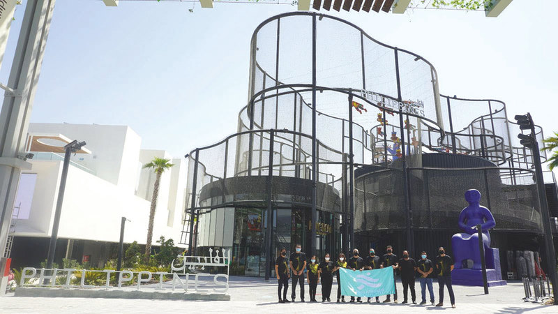 الفلبين أكدت أن مشاركتها في المعرض تعزّز جهودها بجذب الاستثمارات الأجنبية.	من المصدر