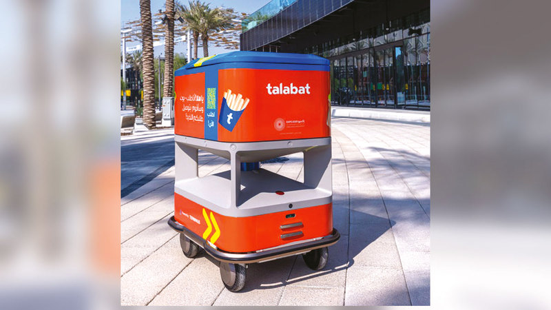 تدمج «الروبوتات» واجهة تطبيق «طلبات» مع نظام إدارة «الروبوت».   من المصدر