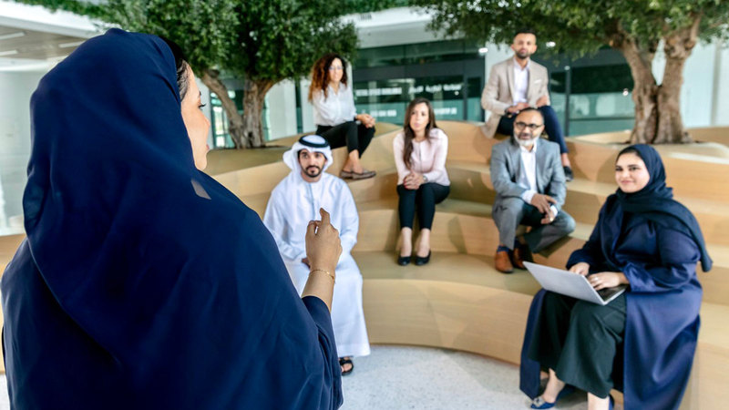 الحوارات تركّز على الآثار الإيجابية لتسهيل شراكة المرأة في مختلف قطاعات الأعمال.   من المصدر