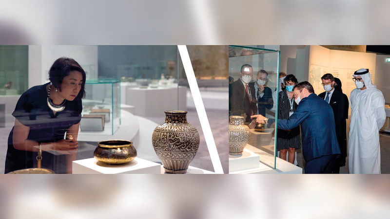 المعرض يروي أوجهاً مختلفة من التبادل الثقافي والفني بين العالمين الصيني والإسلامي.   من المصدر