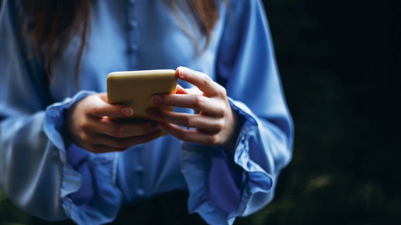 «الوطني للتأهيل» تعاون مع إحدى الجامعات في الدولة لبحث مشكلة إدمان الإنترنت.   أرشيفية