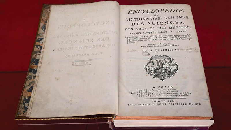 مجلدات «إنسيكلوبيدي» تشتهر بتمثيلها	الفكر التنويري. تصوير: باتريك كاستيلو