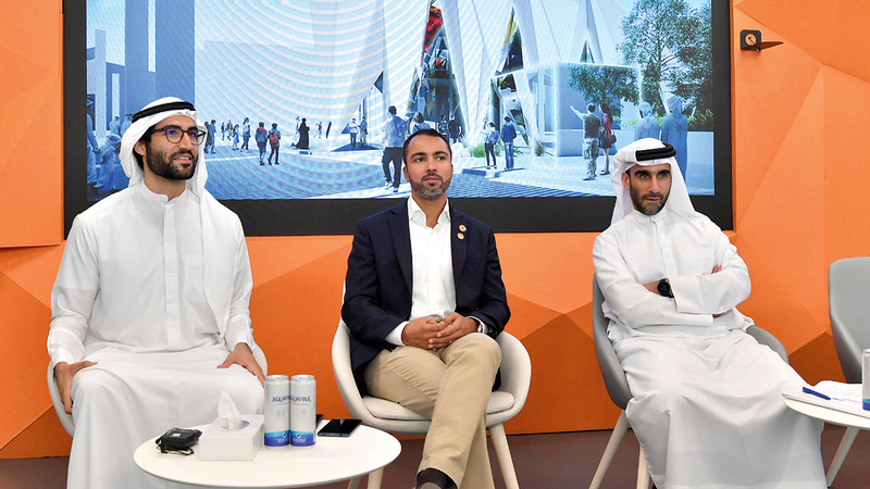 «إكسبو لايف» يقيّم الأثر الإيجابي لكل مشروع في المجتمع المحلي.   تصوير: نجيب محمد