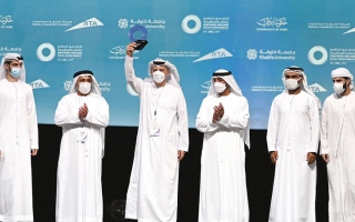 أحمد بن سعيد يكرّم الفائزين في «تحدي دبي العالمي للتنقل ذاتي القيادة»