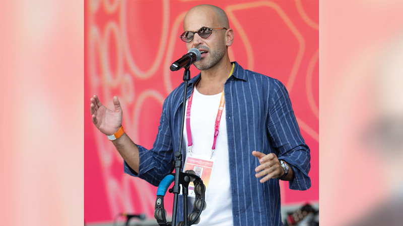 الفنان المصري «أبو»: «تجربة الغناء لجمهور عالمي في (إكسبو)، تشعرني بالفخر وبرغبة حقيقية في خوض هذه التجربة».