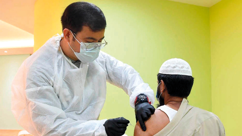 %88.57 من إجمالي السكان تلقوا جرعتين من لقاح كورونا.   أرشيفية