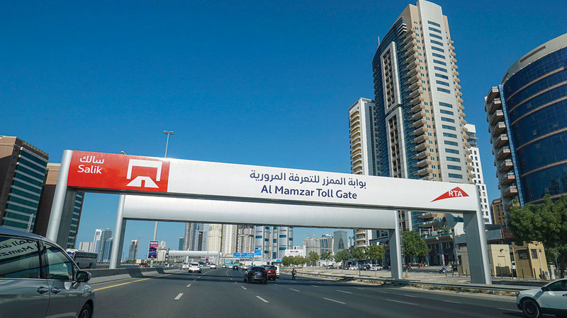 نظام «سالك» للتعرفة المرورية أحد أصول البنية التحتية الرئيسة في دبي.  تصوير: أشوك فيرما