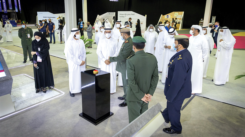 المنصوري خلال افتتاحه معرض الإمارات للوظائف 2021.   من المصدر