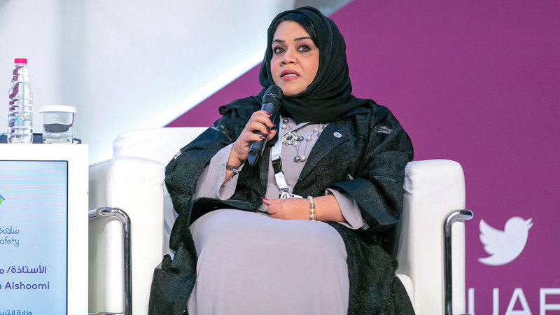 موزة الشومي: «مجهول طلب من ابني التواصل معه عبر (واتس أب)، وإرسال تسجيل صوتي له للتأكد أنه طفل».