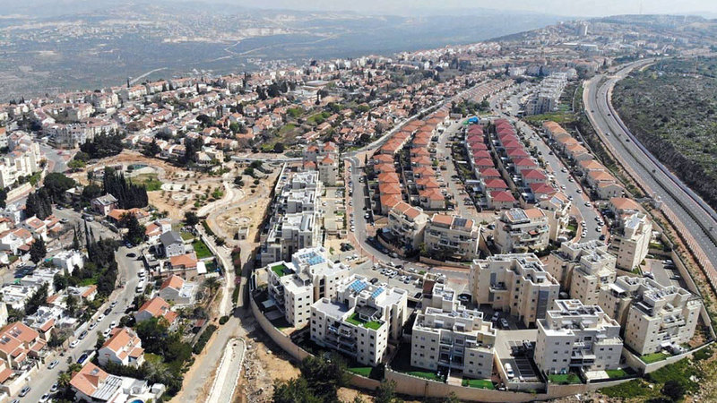 الحي الاستيطاني الجديد يجاور مستوطنة «أريئيل».   الإمارات اليوم