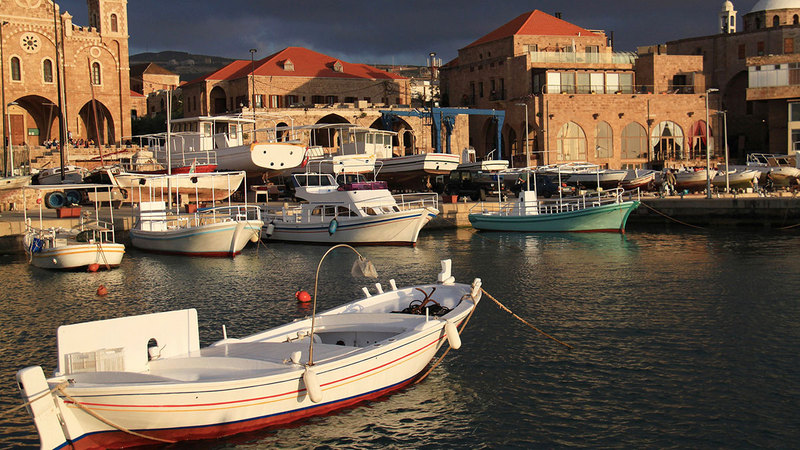 تتميز البترون بطابعها المعماري الجميل.    أرشيفية