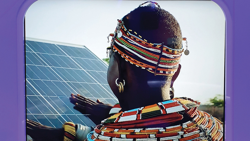 الاستثمار في إنتاج وتوليد الطاقة الشمسية لدعم التنمية في كينيا.