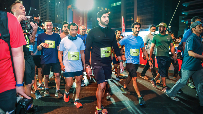 حمدان بن محمد خلال مشاركته في «تحدّي دبي للجري».    من المصدر