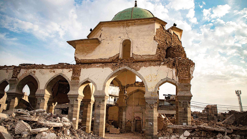 من أشهر المواقع المهمة التي دمرت إثر استيلاء «داعش» على الموصل مسجد النوري الكبير.   غيتي